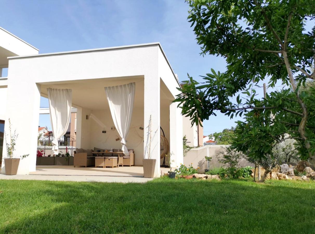 Apartments Leticia Vrsi Zewnętrze zdjęcie