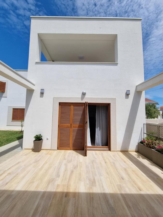 Apartments Leticia Vrsi Zewnętrze zdjęcie