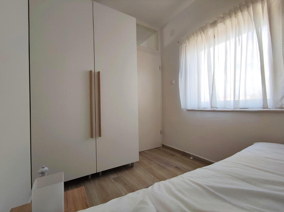 Apartments Leticia Vrsi Zewnętrze zdjęcie