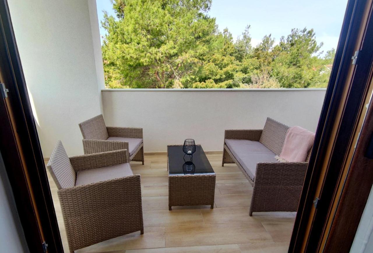 Apartments Leticia Vrsi Zewnętrze zdjęcie