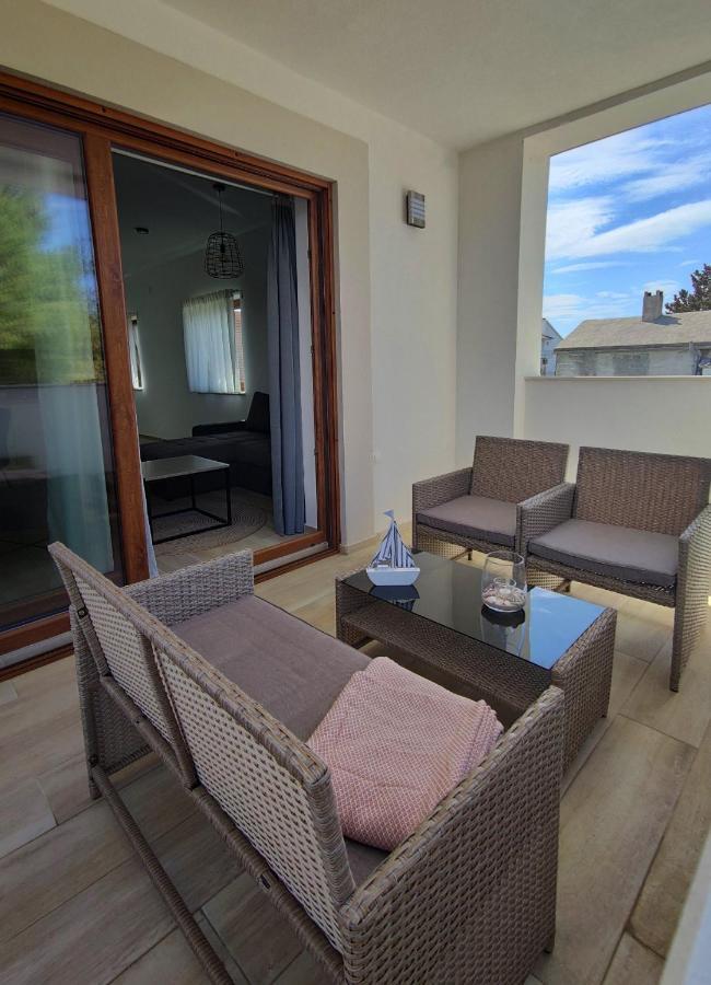 Apartments Leticia Vrsi Zewnętrze zdjęcie