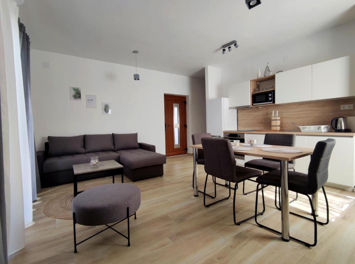 Apartments Leticia Vrsi Zewnętrze zdjęcie