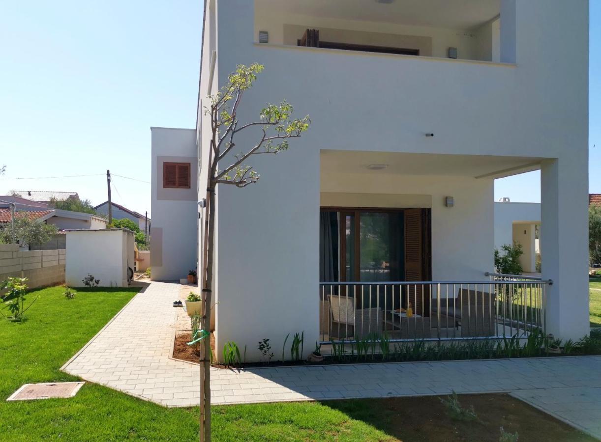 Apartments Leticia Vrsi Zewnętrze zdjęcie