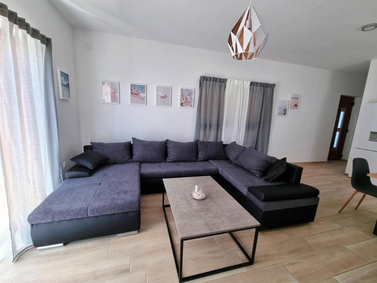 Apartments Leticia Vrsi Zewnętrze zdjęcie