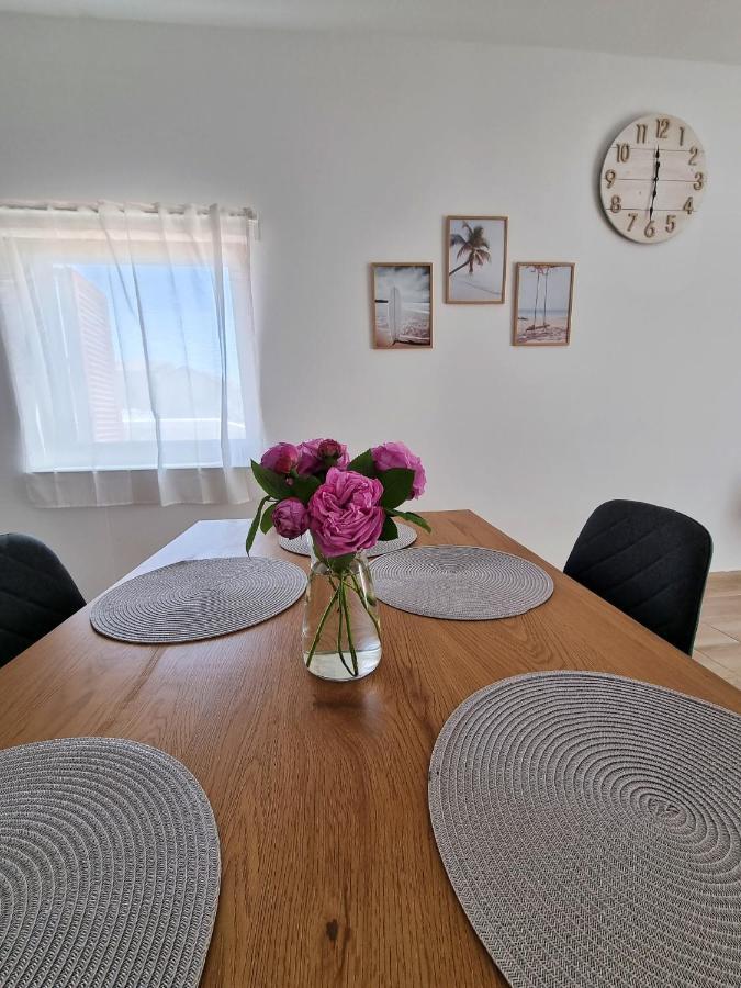 Apartments Leticia Vrsi Zewnętrze zdjęcie